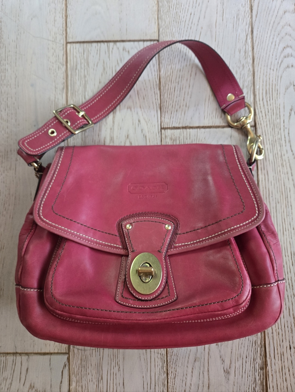 COACH Ali Turn-lock Shoulder Bag Raspberry 65th Anniversary Legacy Vintage Y2K - Picture 10 of 11